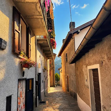 Apartment La Delle Due Valli
